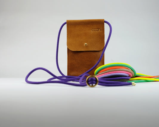 Minitasche `Loki` (Cognac)