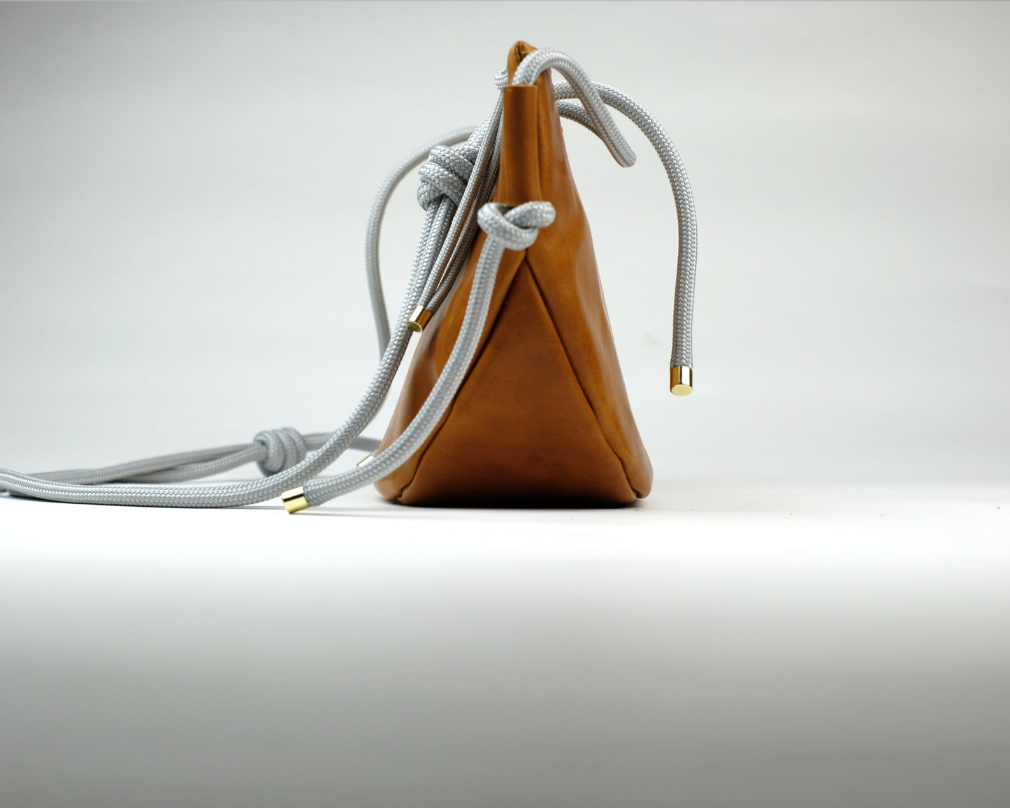 Umhängetasche 'Lua' (Cognac)