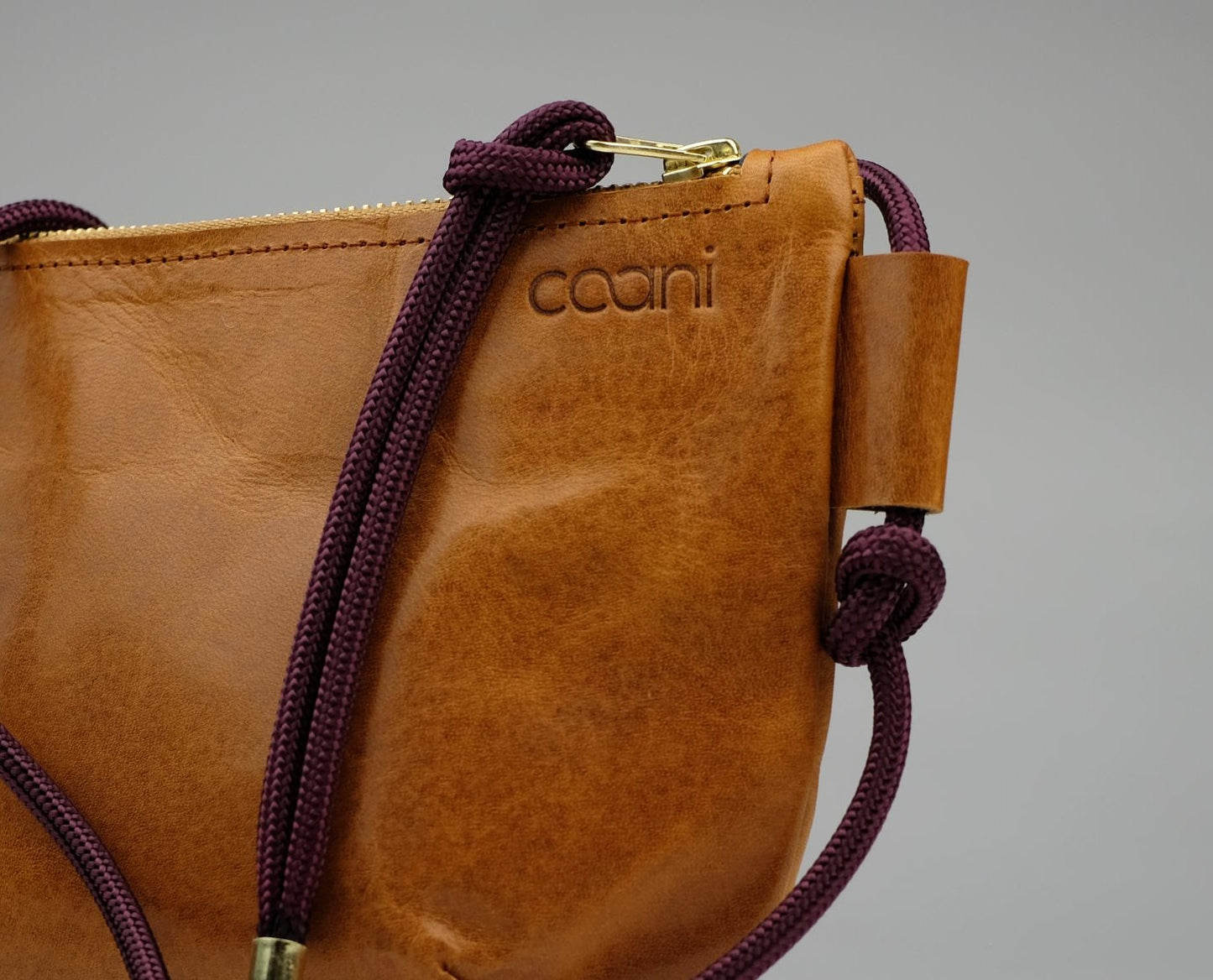 Umhängetasche 'Suri' (Cognac)