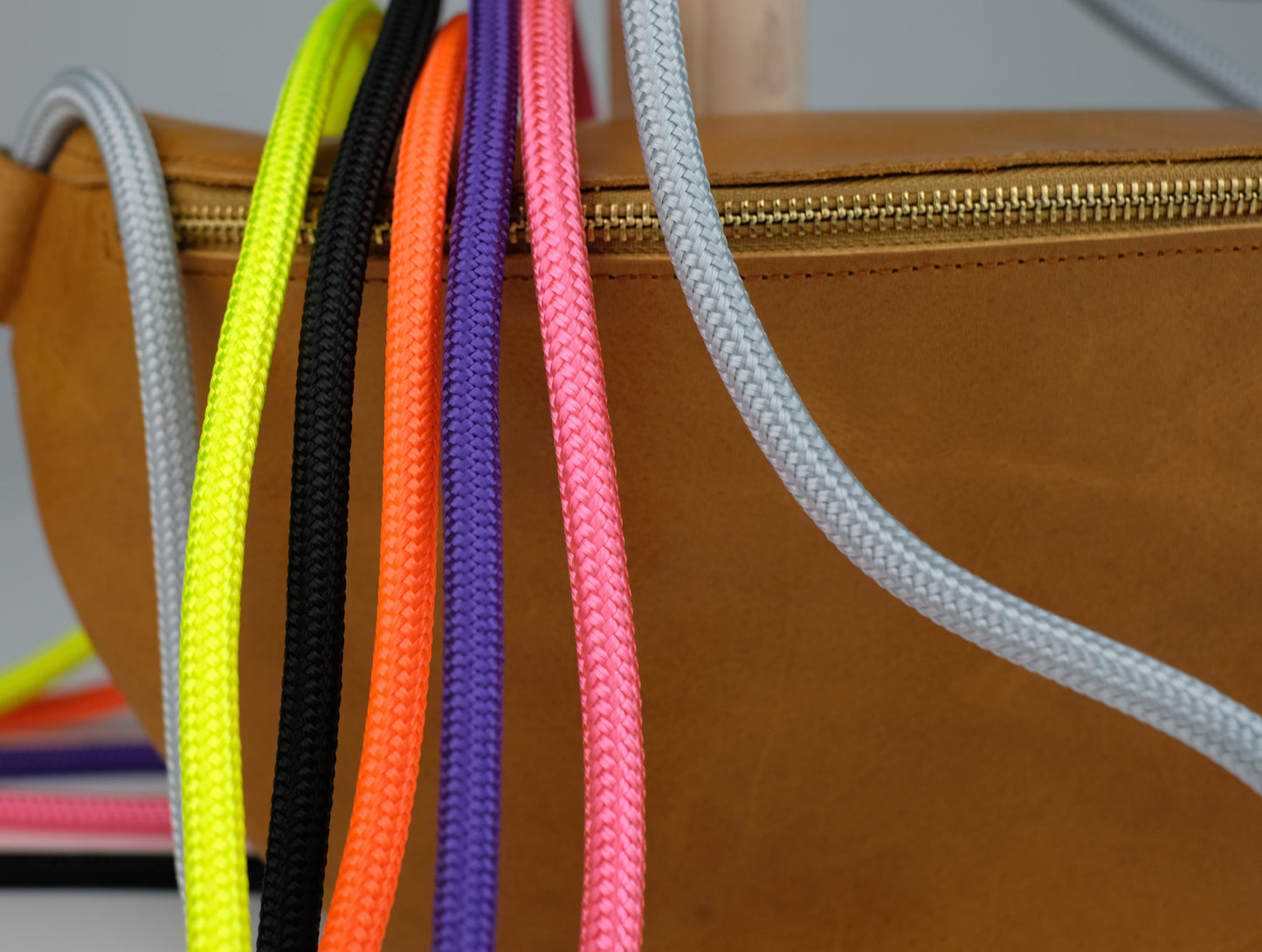 Umhängetasche 'Yuki' (Cognac)