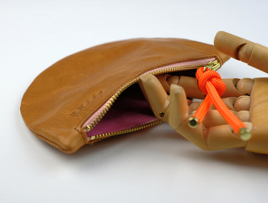 Pouch 'Tori' in cognac