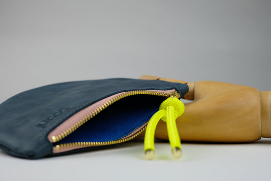 Pouch 'Tori' in dunkelblau