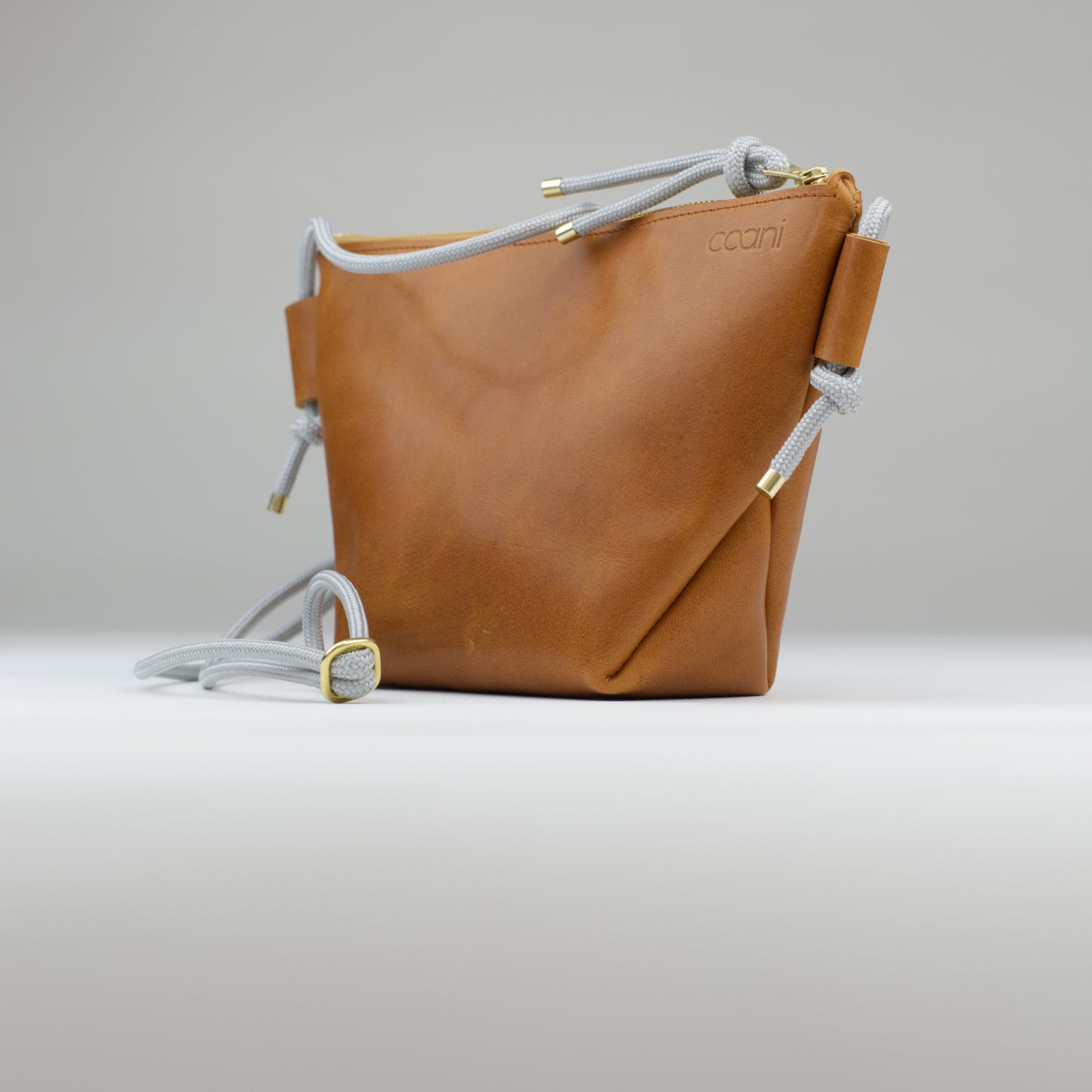 Umhängetasche 'Suri' (Cognac)