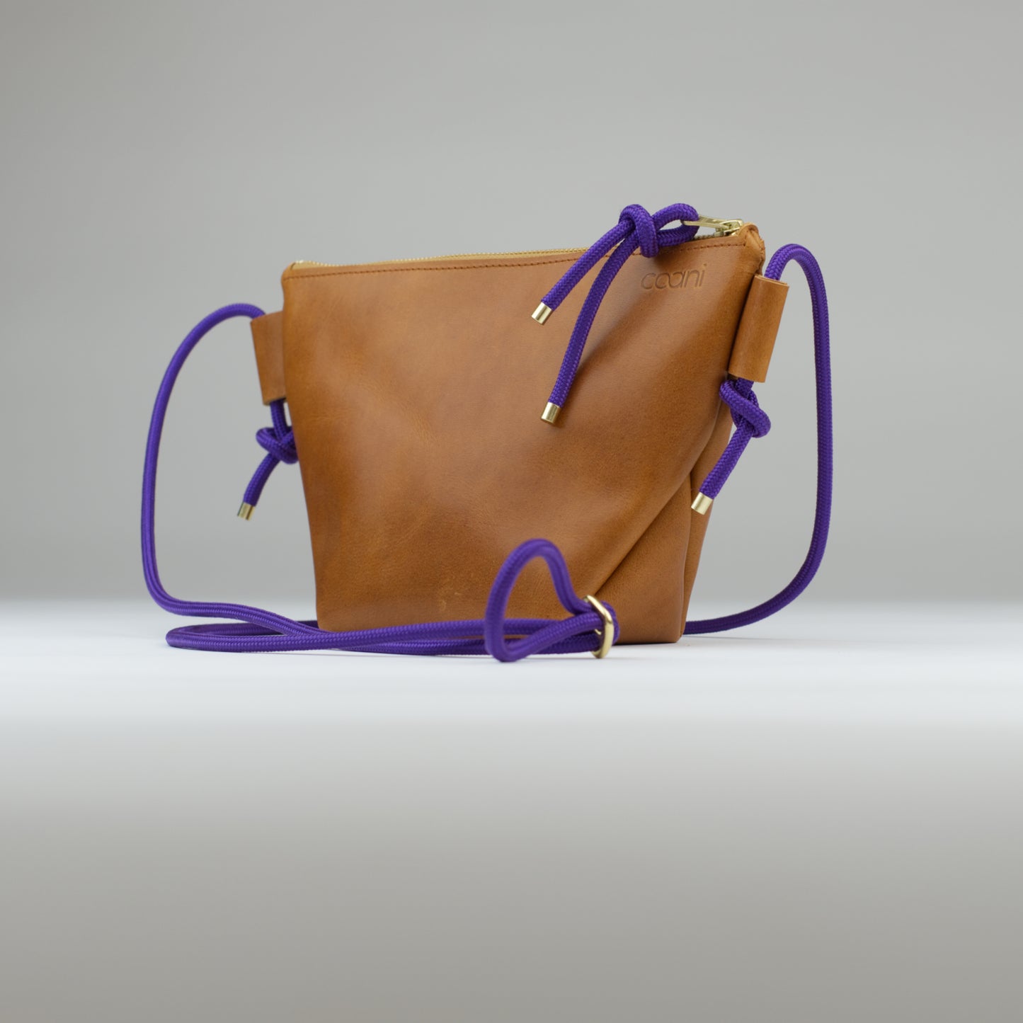 Umhängetasche 'Suri' (Cognac)