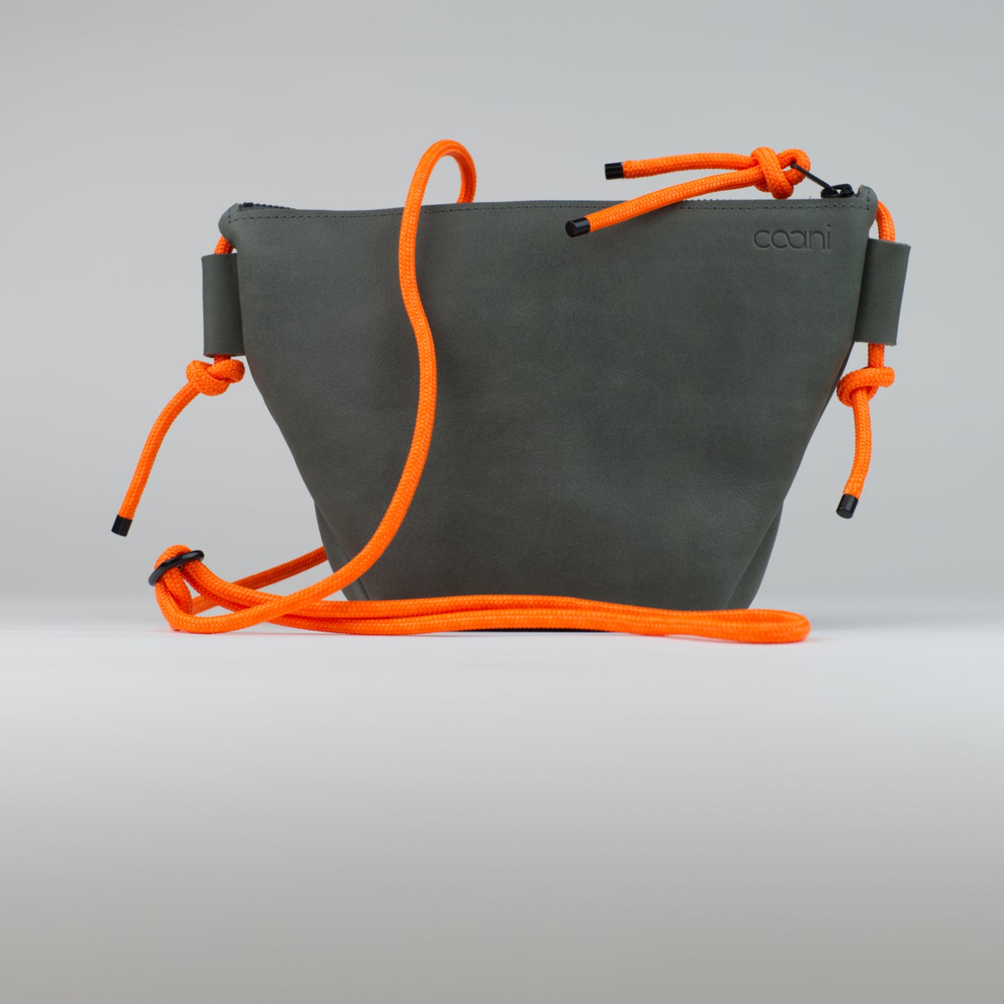 Umhängetasche 'Suri' (Grau)