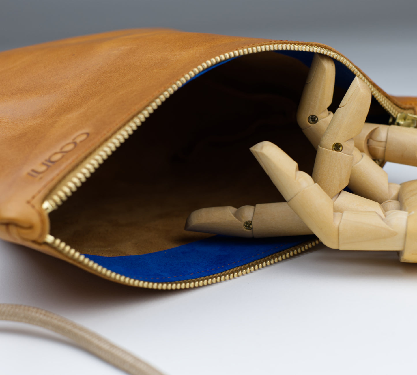 Umhängetasche 'Suri' (Grau)