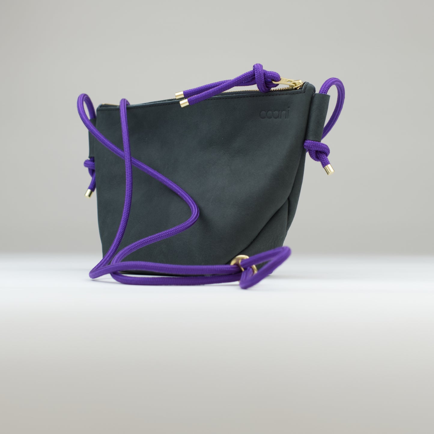 Umhängetasche 'Suri' (Schwarz)