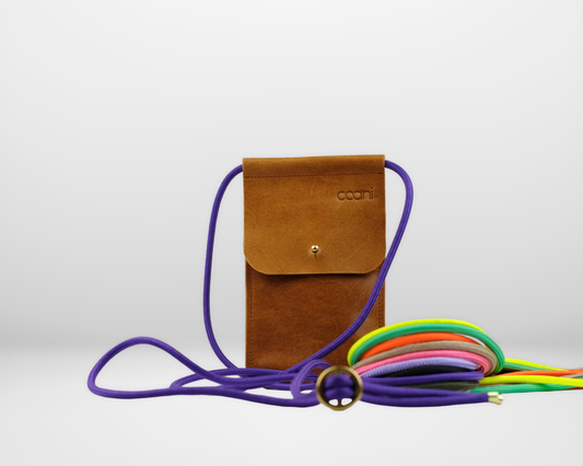 Minitasche `Loki` (Cognac)