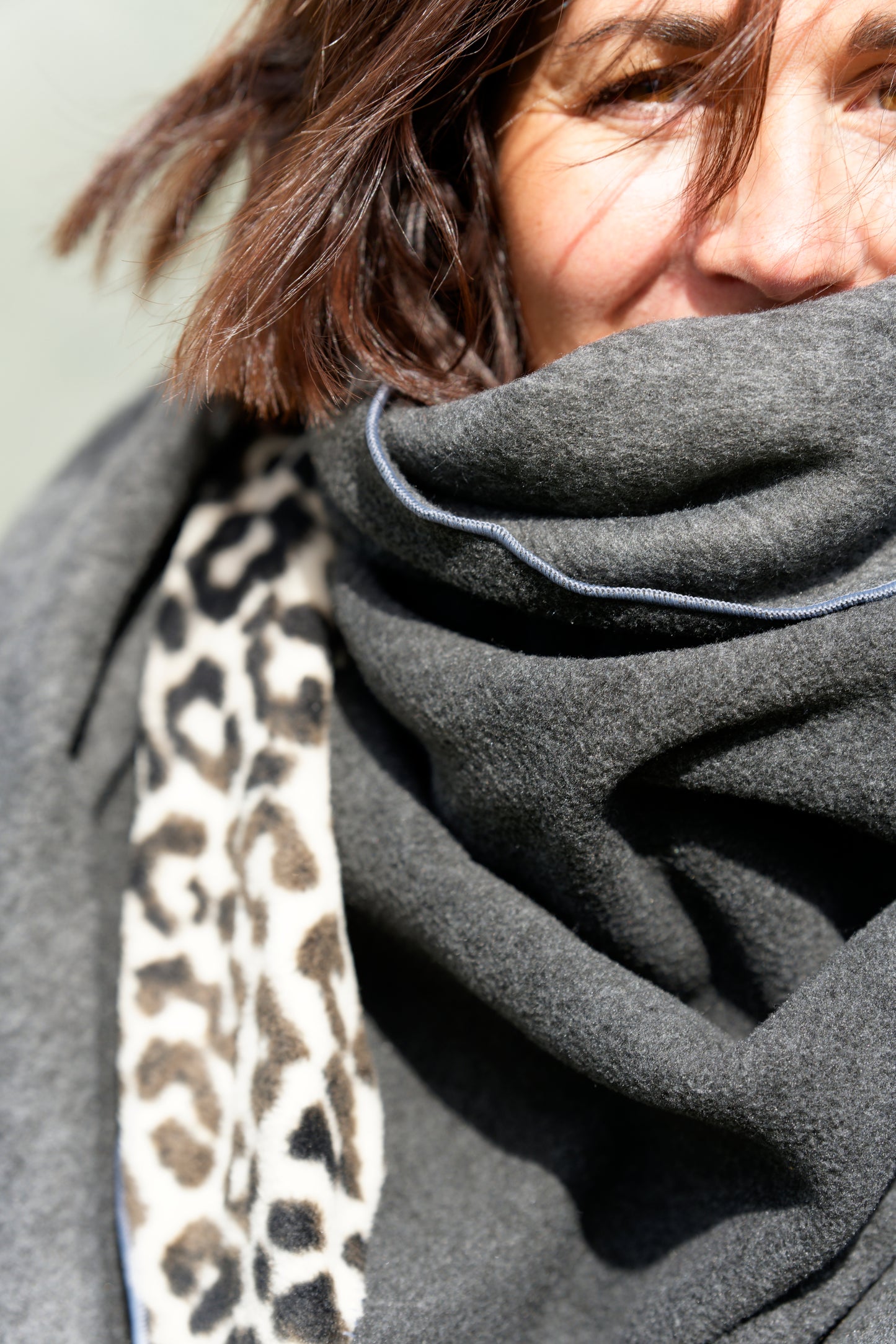 Fleeceschal 'Mari' (Anthrazitmelange/Leo)