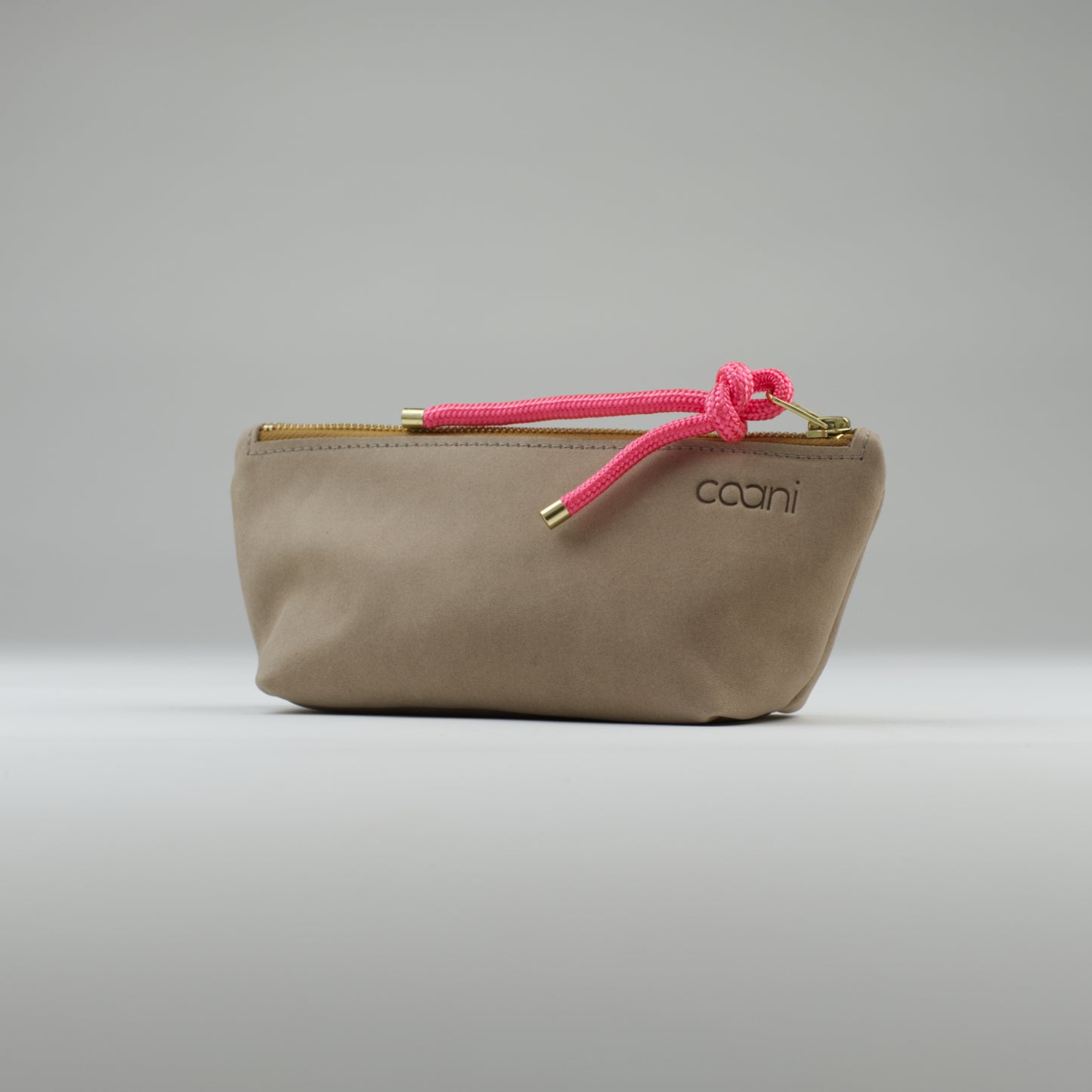 Kosmetiktasche 'Kara' in Beige