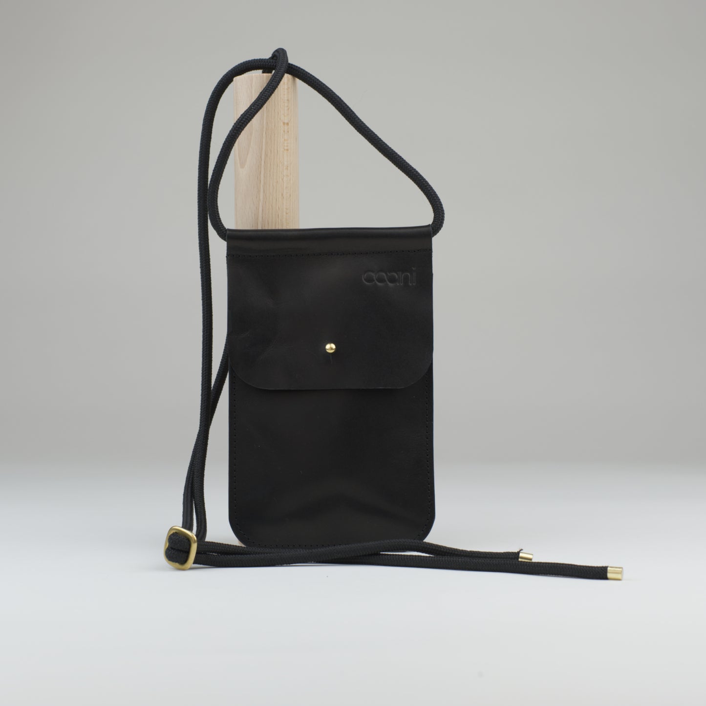 Minitasche `Loki` in Schwarz